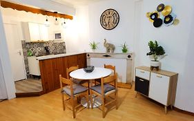 Charmant T2 Meuble Quartier Chateau De Pau