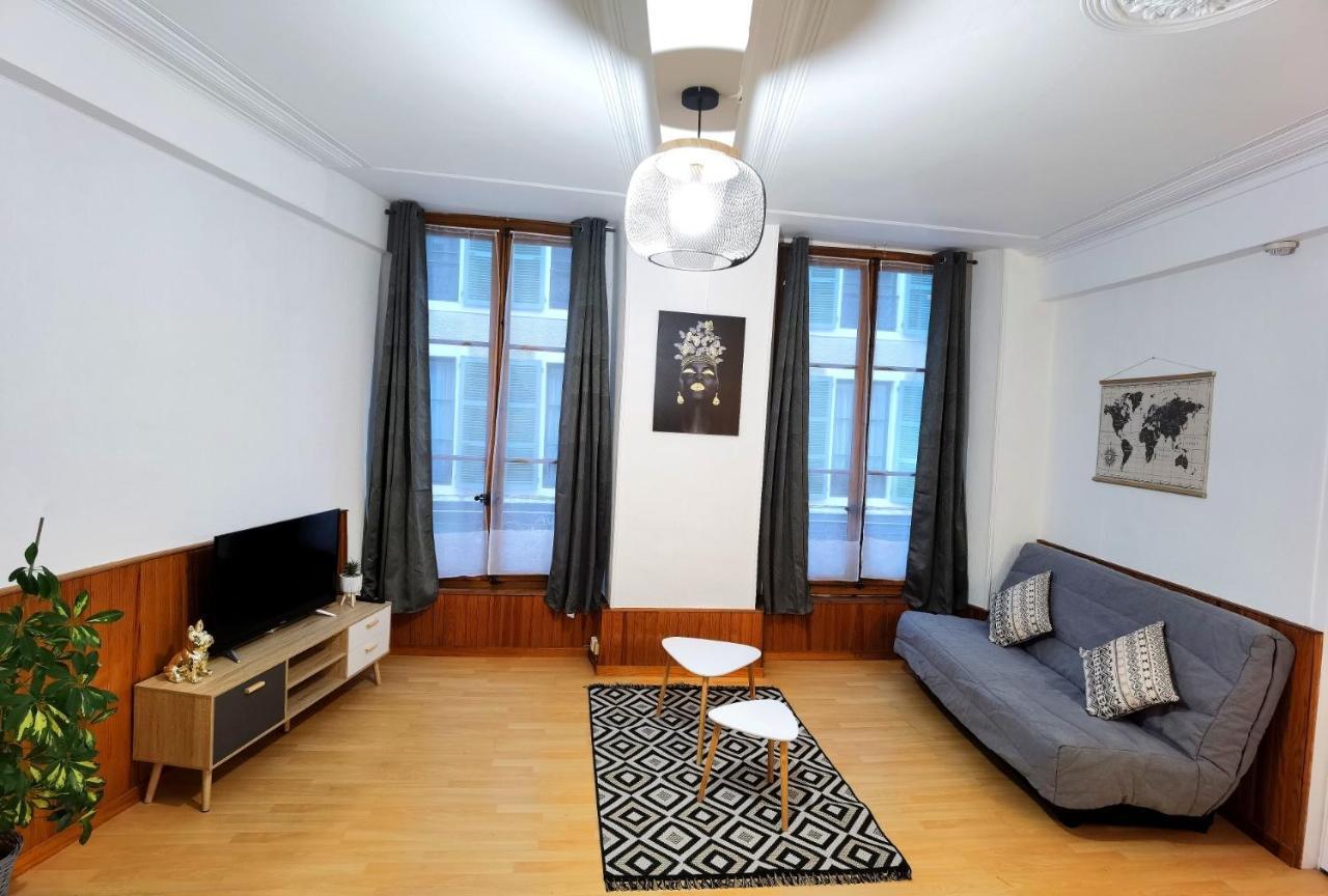 Charmant T2 Meuble Quartier Chateau De Pau Extérieur photo